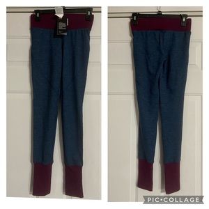 Under Armor ladies tights are a size XSP